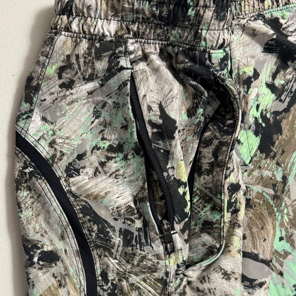 Lululemon Pace Breaker Linerless Short 7" $68 - Picture 3 of 7